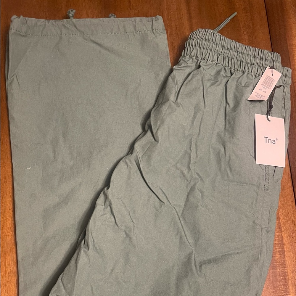 TNA • Bel Air Pant • Dark Spruce Green • Small